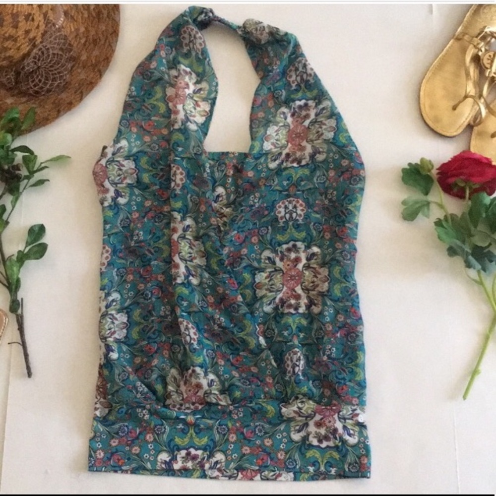👚BISOU BISIOU Floral Halter topic - small